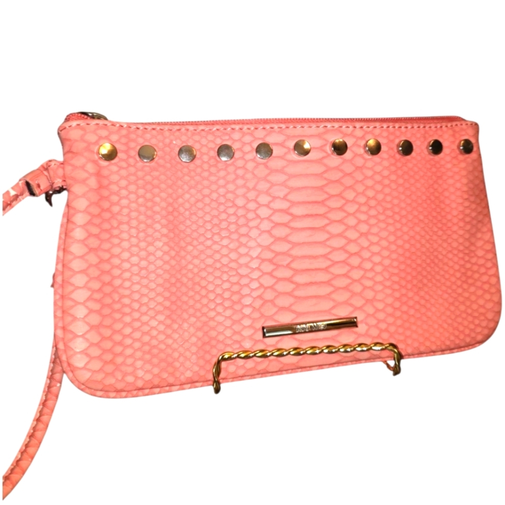 SOLD to @mariandbrunt West Blush Pink Wristlet with Silver Stud Detail - Picture 4 of 7